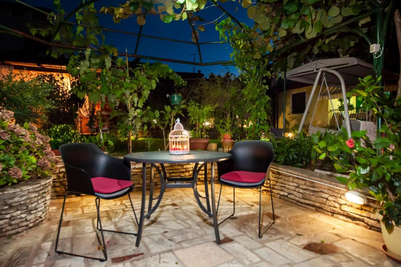 Apartments And Rooms Villa Dea Adults Only Ровінь Екстер'єр фото