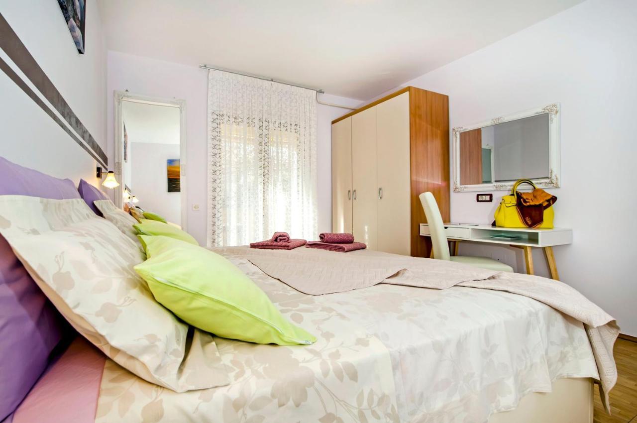 Apartments And Rooms Villa Dea Adults Only Ровінь Екстер'єр фото